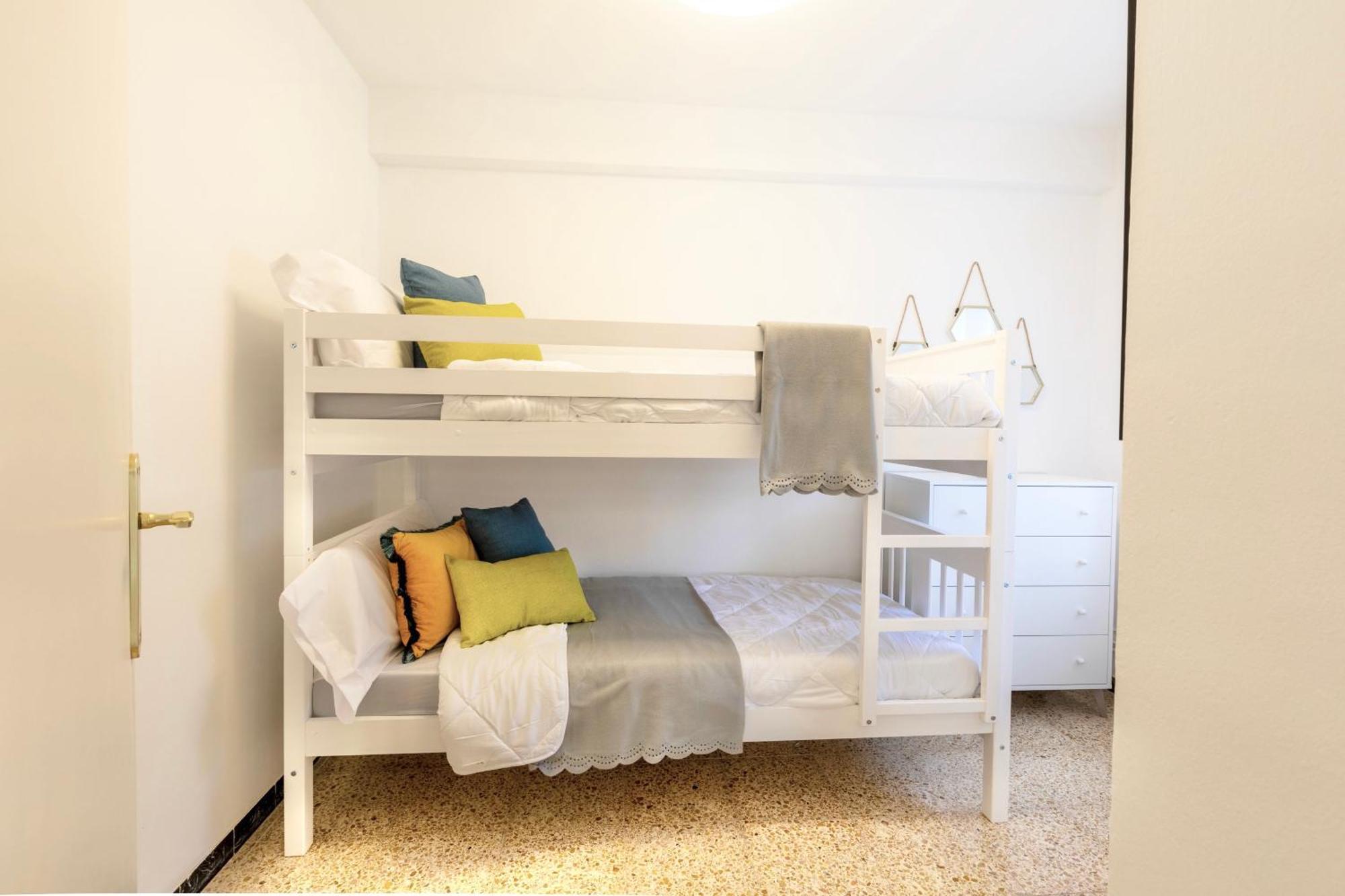 Mediterranean Way - Cye Apartment Салоу Екстериор снимка