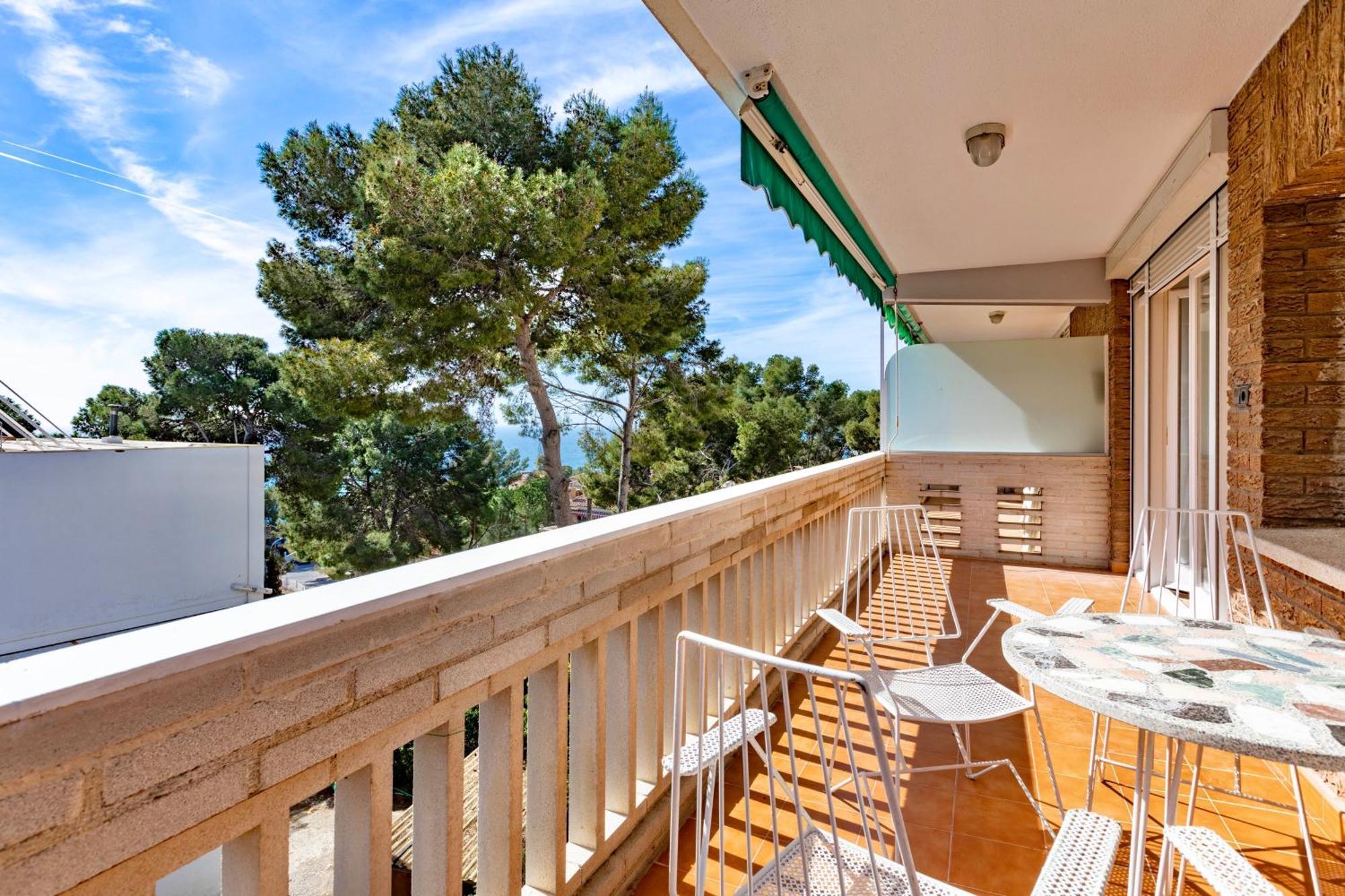 Mediterranean Way - Cye Apartment Салоу Екстериор снимка
