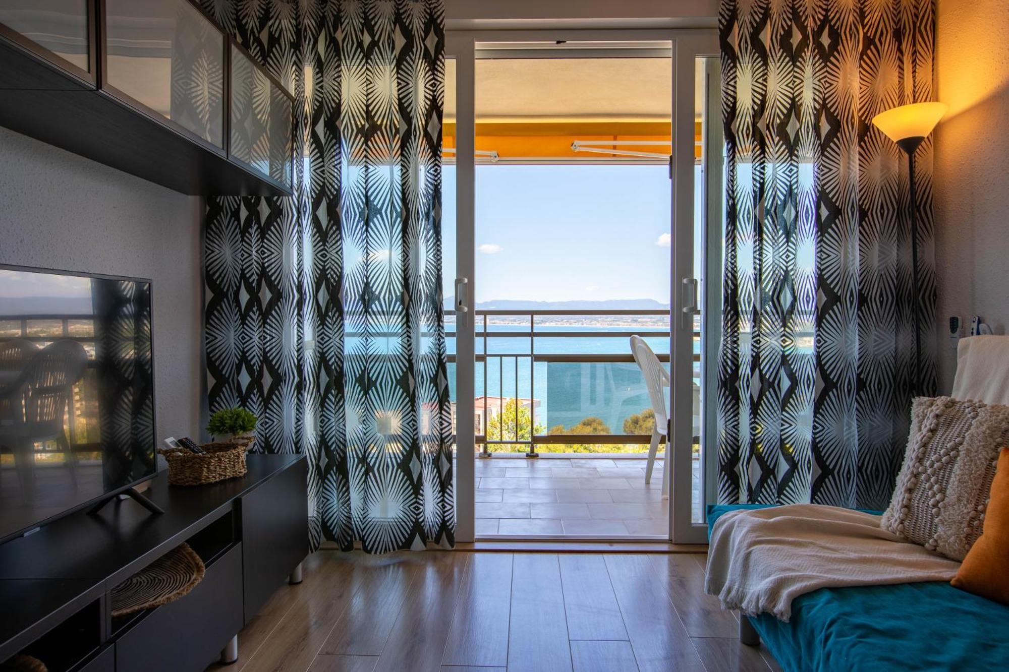 Mediterranean Way - Cye Apartment Салоу Екстериор снимка