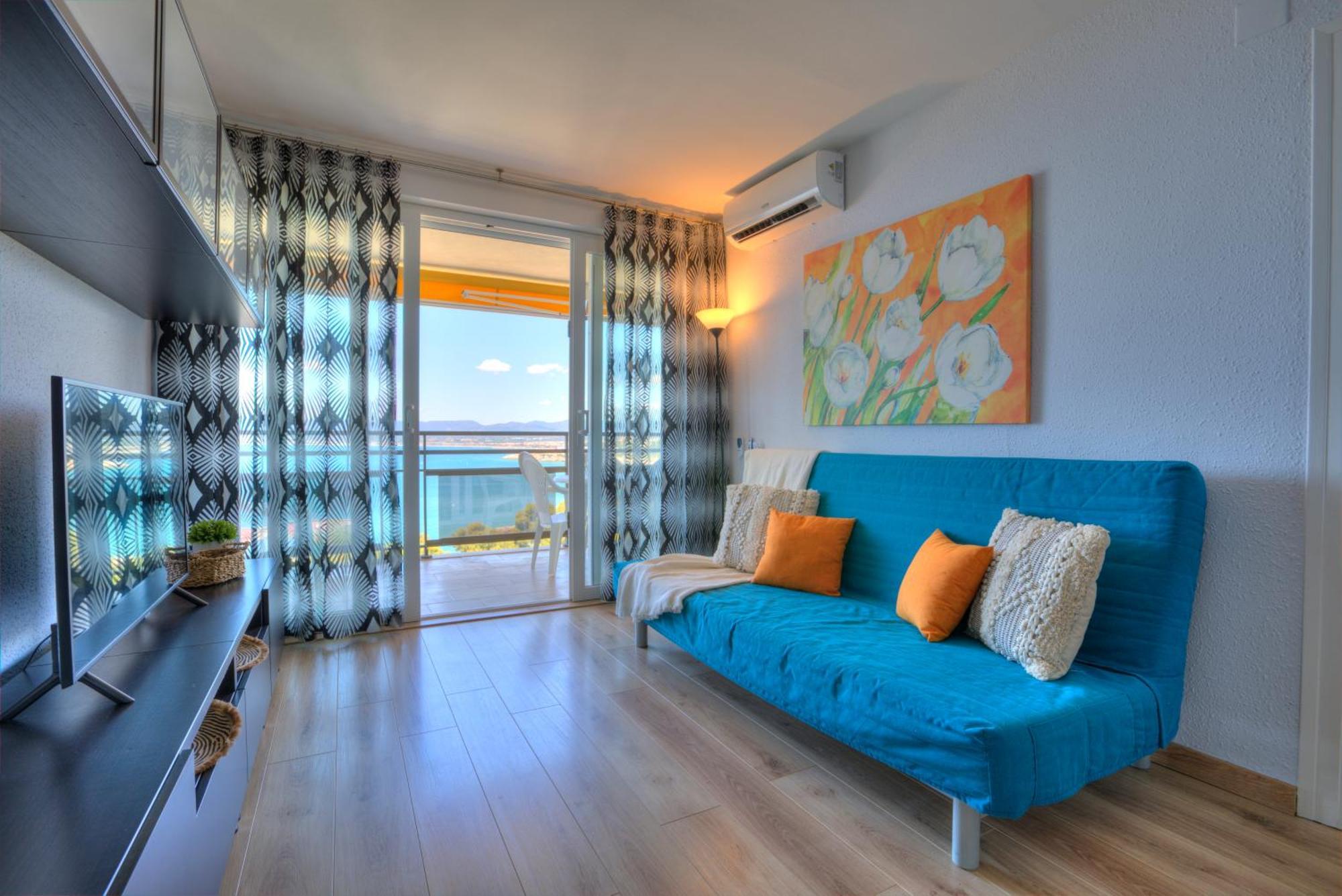 Mediterranean Way - Cye Apartment Салоу Екстериор снимка
