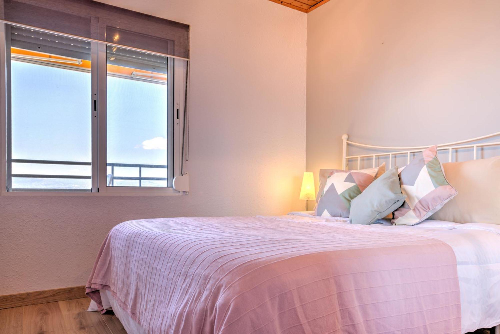 Mediterranean Way - Cye Apartment Салоу Екстериор снимка