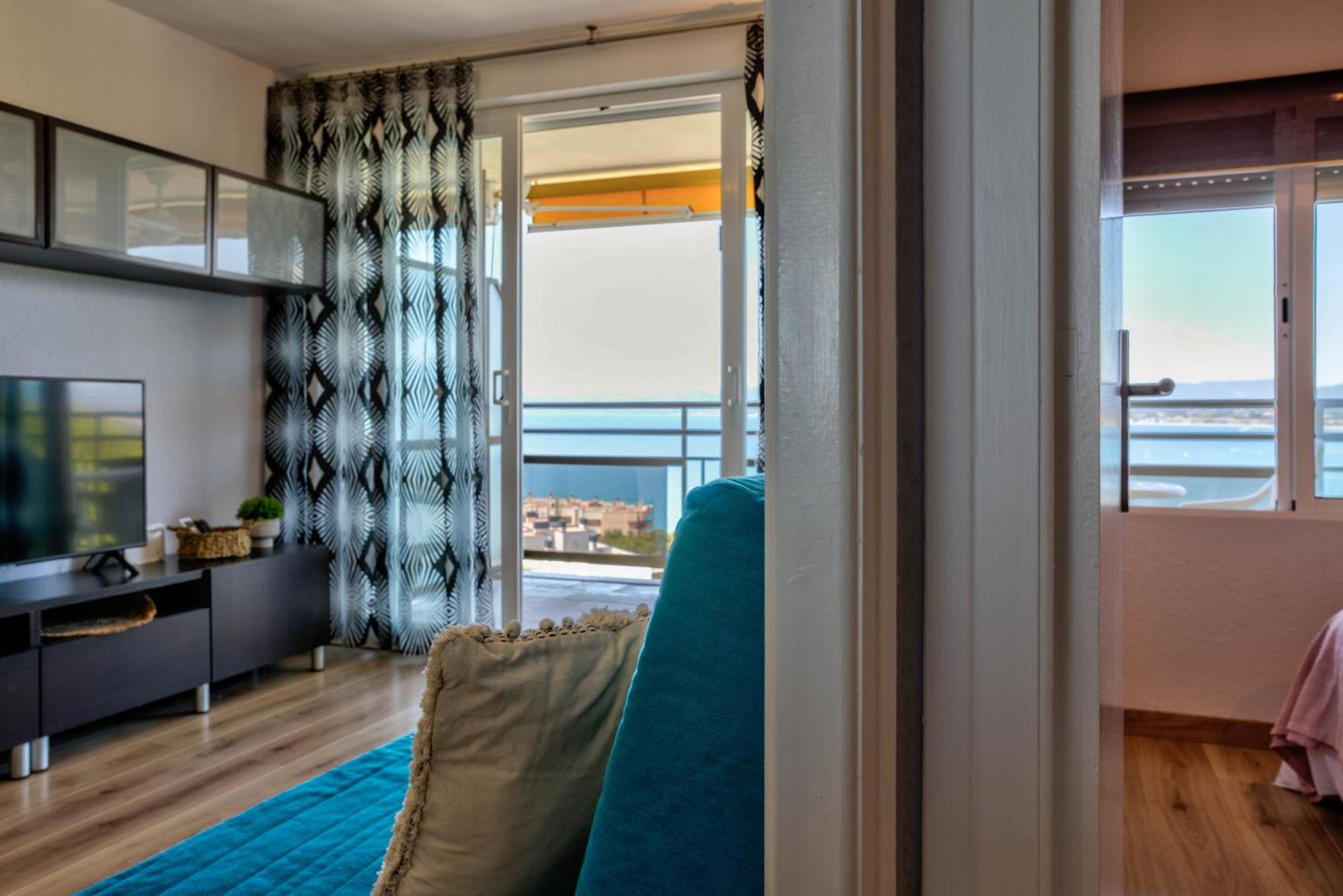 Mediterranean Way - Cye Apartment Салоу Екстериор снимка
